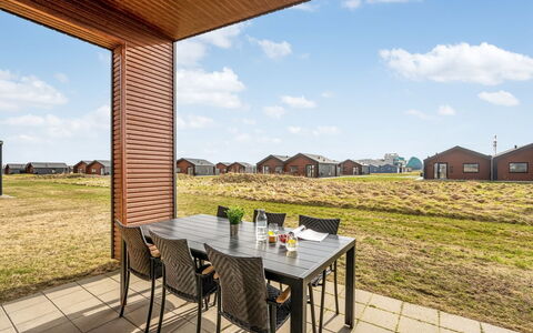 Ilindenka - 500M from the Sea: Cottage, Shed, Hut, Farmhouse, Prairie, Shack, Barn, Log Cabin, Garden Buildings