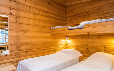 Metsänpirtti 4: Wood, Floor, Ceiling, Flooring, Wood Stain, Plank, Hardwood, Wood Flooring, Log Cabin, Plywood