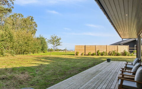 Uma - 1.5Km from the Sea: Roof, Home, Door, Cottage, Shade, Siding, Yard, Estate, Backyard