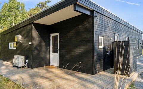 Uma - 1.5Km from the Sea: Roof, Home, Door, Cottage, Shade, Siding, Yard, Estate, Backyard