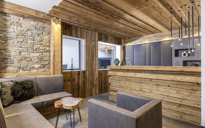 Söll 300: Property, Table, Building, Couch, Wood, Window, Lighting, Interior Design, Architecture, Flooring