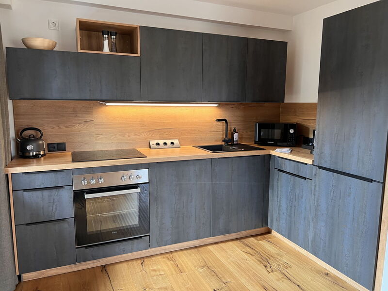 Accommodation:&nbsp;Penthouse Small 17 300.17