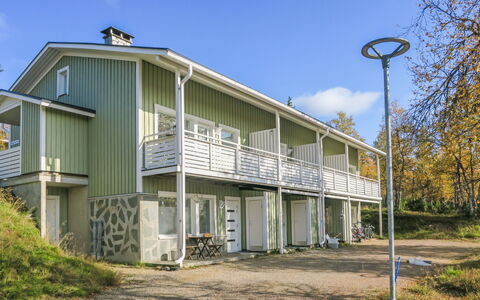 Siularinne B9: Wood, Cottage, Log Cabin, Forest, Shed, Garden Buildings, Larch, Woodland, Wood Stain