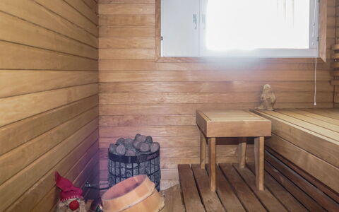 Siularinne B9: Wood, Cottage, Log Cabin, Forest, Shed, Garden Buildings, Larch, Woodland, Wood Stain
