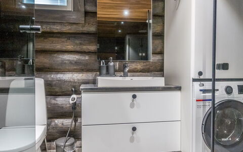 Vaaranpää: Flooring, Plumbing Fixture, Interior Design, Floor, Sink, Tap, Bathroom Cabinet, Bathroom, Plumbing, Tile