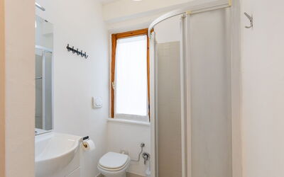 Accommodation:&nbsp;Casa Lucia 300.2