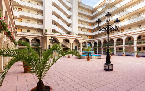 Salou 309: Building, Plant, Daytime, Flowerpot, Architecture, Interior Design, Urban Design, Houseplant, Tree, Real Estate