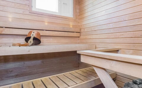 Moitakuru A22: Waterway, Bank, Watercourse, Lake, Cottage, Forest, Channel, Reservoir, Log Cabin