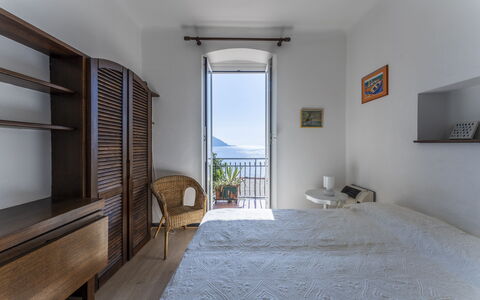 A Due Passi da Camogli, Seaview with Terrace, Wifi: Property, Building, Azure, Wood, Comfort, Living Room, Shade, Architecture, Houseplant