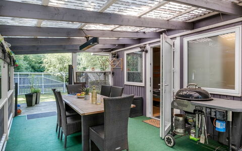 Meo - 30Km from the Sea: Roof, House, Home, Cottage, Door, Siding, Deck, Porch, Plank, Hardwood
