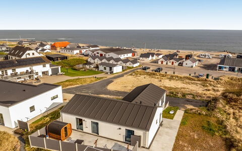Unge - 75M from the Sea: Cottage, Shed, Hut, Farmhouse, Prairie, Shack, Barn, Log Cabin, Garden Buildings