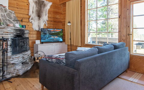 Vuonelo 8 a 2: Wood, Cottage, Wood Flooring, Home, Log Cabin, Hardwood, Wood Stain, Living Room, Plank, Lumber