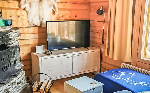 Vuonelo 8 a 2: Furniture, Wood, Flooring, Floor, Interior Design, Room, Wood Stain, Hardwood, Wood Flooring, Living Room