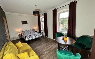 Accommodation:&nbsp;Pumphut 200.1
