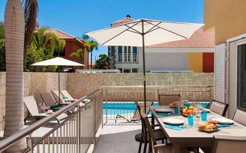 Curie: Water, Sky, Cloud, Property, Swimming Pool, Seaside Resort, Azure, Blue, Building, Outdoor Furniture