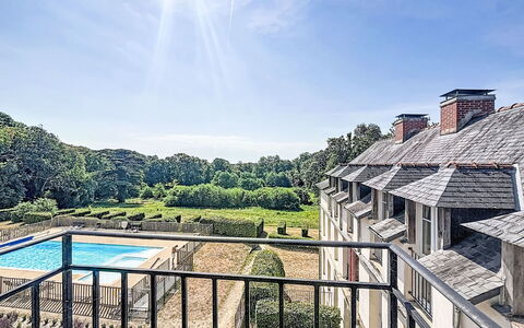 Accommodation:&nbsp;Le Château de Kergonano 700.28