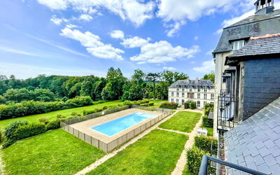 Accommodation:&nbsp;Château de Kergonano 700.10
