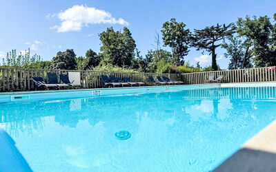 Accommodation:&nbsp;Le Château de Kergonano 700.27