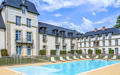 Accommodation:&nbsp;Château de Kergonano, dans L'Orangerie 700.4