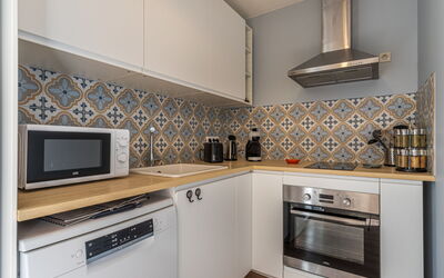 Accommodation:&nbsp;Les Jardins du Luxembourg 250.3