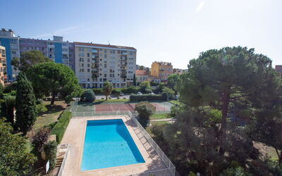Accommodation:&nbsp;Les Jardins du Luxembourg 250.2