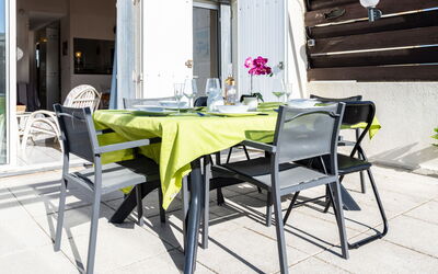 Accommodation:&nbsp;Port la Roquille 627.2