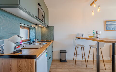 La Perle D'Albufeira: Furniture, Interior Design, Countertop, Kitchen, Wood, Flooring, Kitchen Appliance, Major Appliance, Cabinetry, Lighting