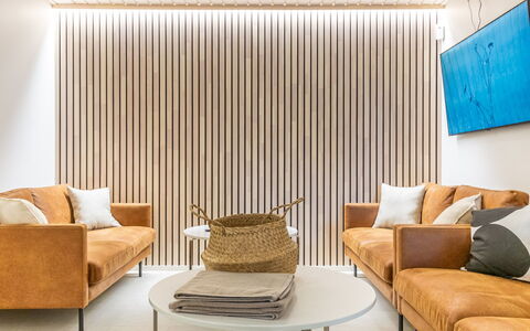 Villa Hill Magia: Furniture, Interior Design, Flooring, Floor, Table, Ceiling, Kitchen & Dining Room Table, Lighting, Chair, Home