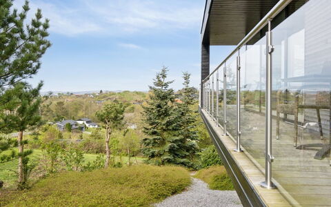 Iarund - 600M from the Sea: Mountainous Landforms, Mountain, Hill, Mountain Range, Hill Station, Human Settlement, Urban Design, Alps, Valley, Summit