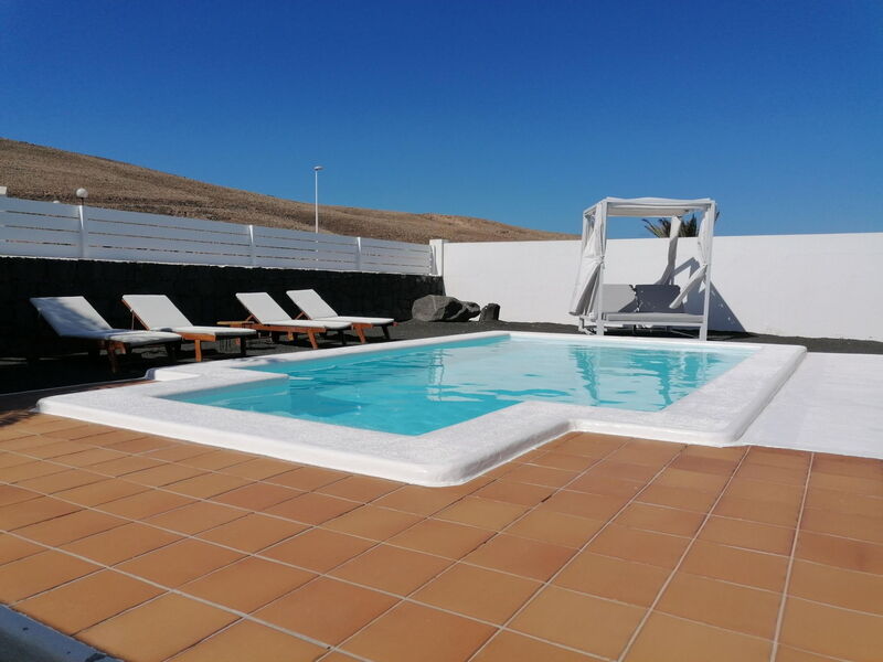 Accommodation:&nbsp;Famara 660.6