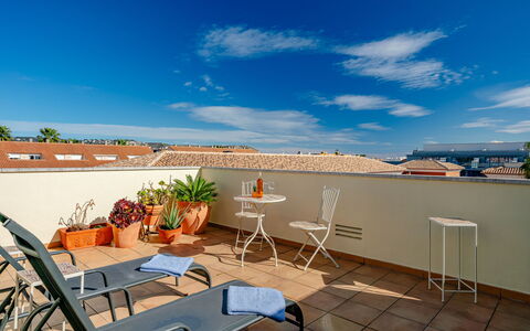 Jardines del Pla: Apartment, Resort, Chair, Hotel, Houseplant, Wood Stain, Eco Hotel, Outdoor Furniture, Balcony, Flowerpot