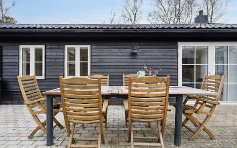 Elizabeta - 175M from the Sea: Thatching, Cottage, House, Roof, Home, Farmhouse, Hut, Estate, Village