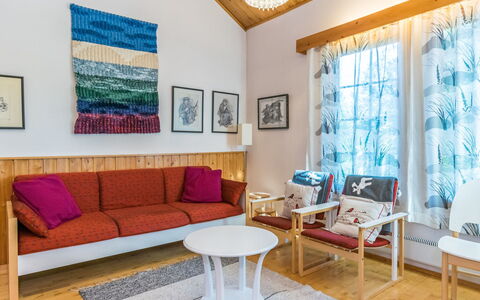 Siulapalkinen B 10: Furniture, Interior Design, Flooring, Floor, Wood, Textile, Room, Wood Flooring, Lighting, Living Room