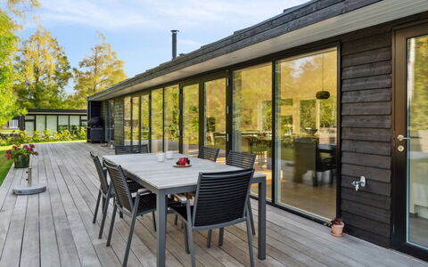 Tessa - 1.6Km from the Sea: Wood, Furniture, Apartment, Room, Ceiling, Wood Stain, Chair, Hardwood, Varnish, Lumber