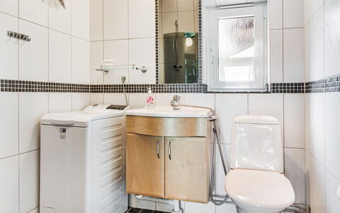 Nedre Gärdsjö: Plumbing Fixture, Mirror, Property, Sink, Cabinetry, Tap, Bathroom, Purple, Interior Design, Architecture