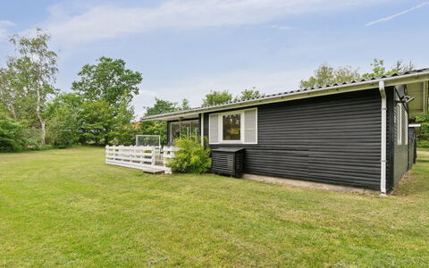 Ristana - 200M from the Sea: Roof, Home, Door, Cottage, Shade, Siding, Yard, Estate, Backyard