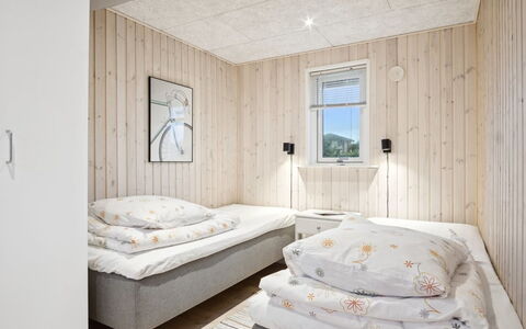 Ilsebet - 150M from the Sea: Window, Facade, Residential Area, Home, Composite Material, Sash Window, Estate, Siding, Daylighting