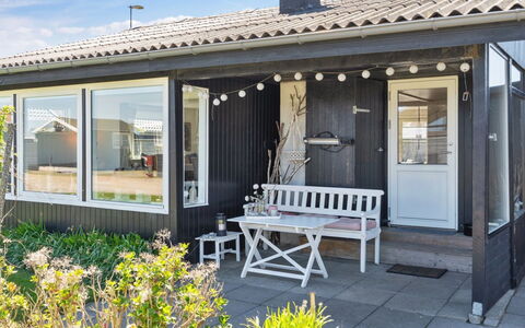 Elisabeta - 60M from the Sea: Home, Cottage, Porch, Siding, Farmhouse, Outdoor Structure