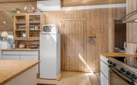 Thrineke - 600M from the Sea: Kitchen, Furniture, Wood, Kitchen Appliance, Major Appliance, Flooring, Interior Design, Countertop, Ceiling, Cabinetry