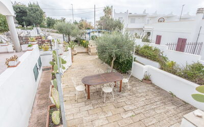 Accommodation:&nbsp;Pisa 649.1
