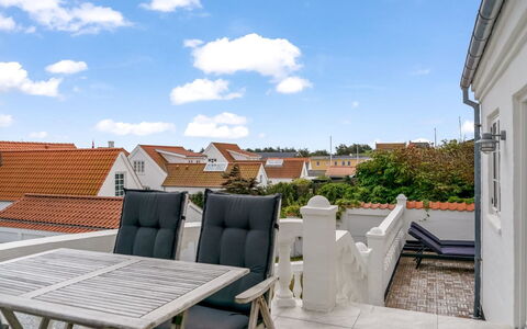 Edmond - 150M from the Sea: 