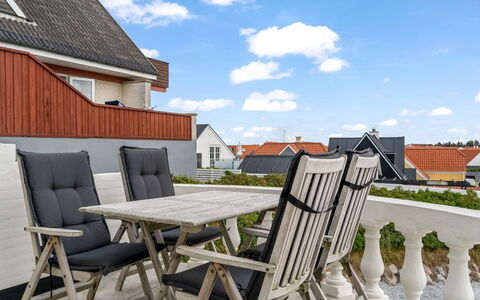 Edmond - 150M from the Sea: 