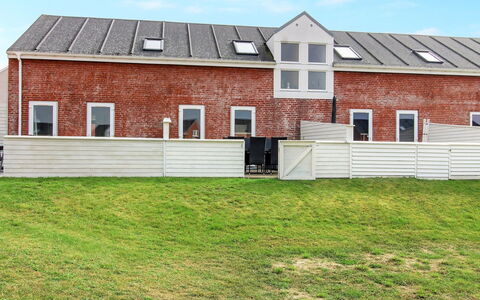 Ilka - 2.3Km from the Sea: 