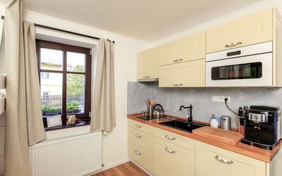 Arnoltice 11 Deluxe 150.11: Cabinetry, Countertop, Property, Sink, Kitchen Sink, Wood, Kitchen Stove, Kitchen, Kitchen Appliance, Drawer