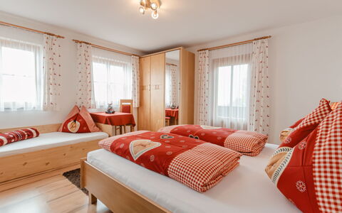 Apartment Taubenstein: Property, Window, Furniture, Comfort, Wood, Textile, Orange, Interior Design, Shade