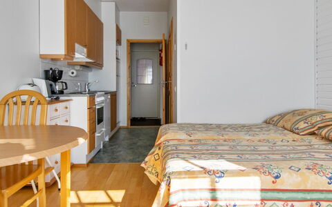 Luulampi F6: Waterway, Bank, Watercourse, Lake, Cottage, Forest, Channel, Reservoir, Log Cabin