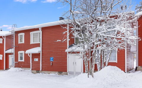 Moitakuru A10: Snow, Winter, Residential Area, Home, Neighbourhood, House, Freezing, Slope, Cottage