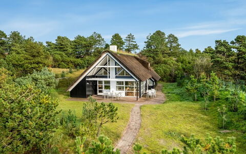 Florencia: Roof, House, Home, Cottage, Door, Siding, Deck, Porch, Plank, Hardwood