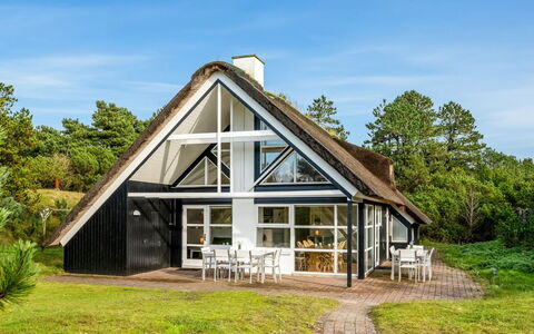 Florencia: Roof, House, Home, Cottage, Door, Siding, Deck, Porch, Plank, Hardwood