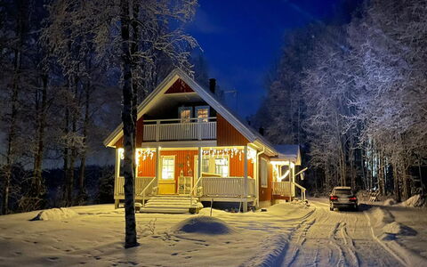 Casa Rantapirtti: Wood, Cottage, Home, Log Cabin, Lumber, Siding, Hardwood, Natural Material, Garden Buildings, Hut
